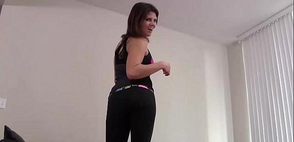  My yoga pants cling so tight to my ass JOI